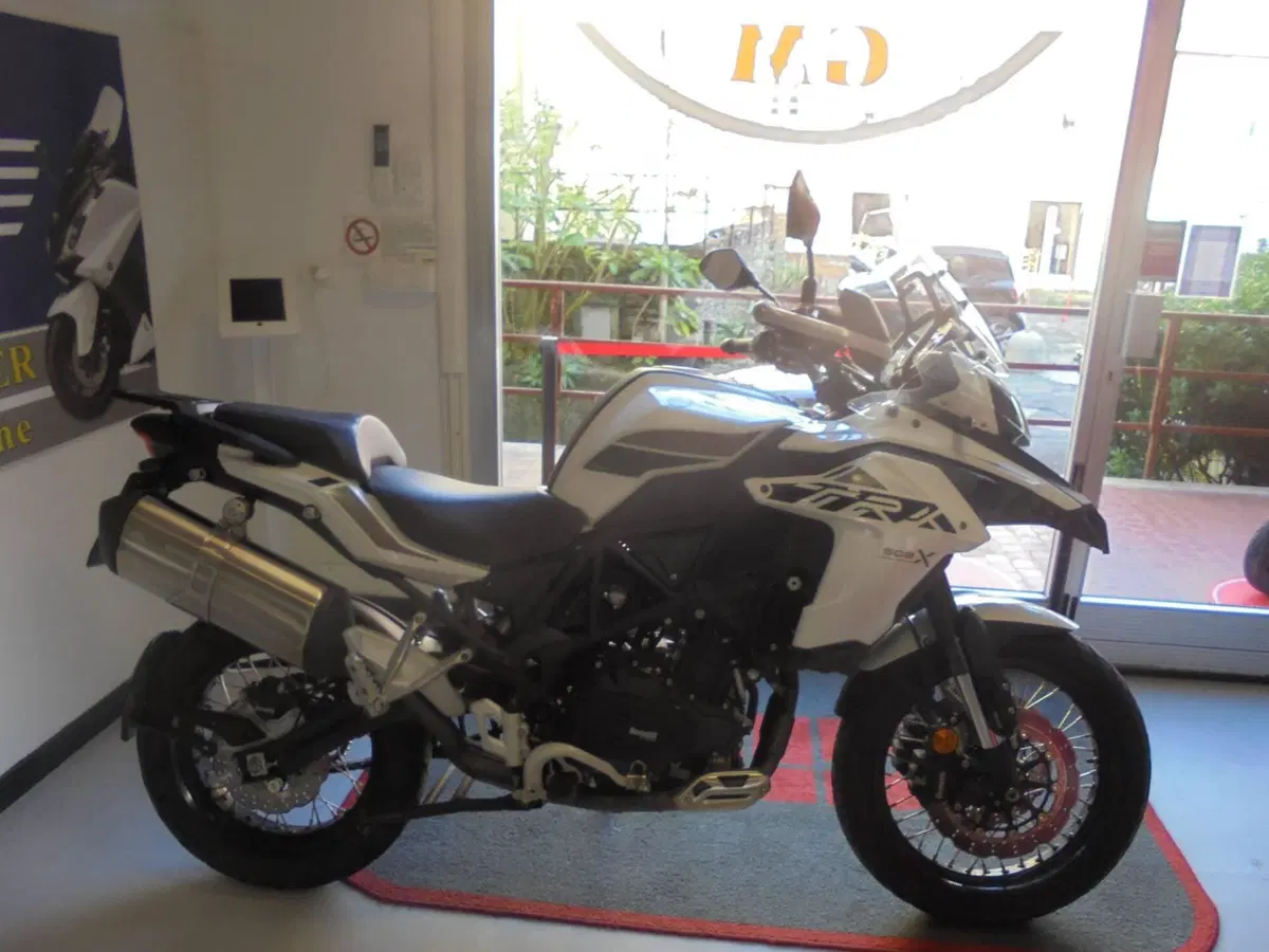 Benelli TRK 502 (2021 - 25) (3)