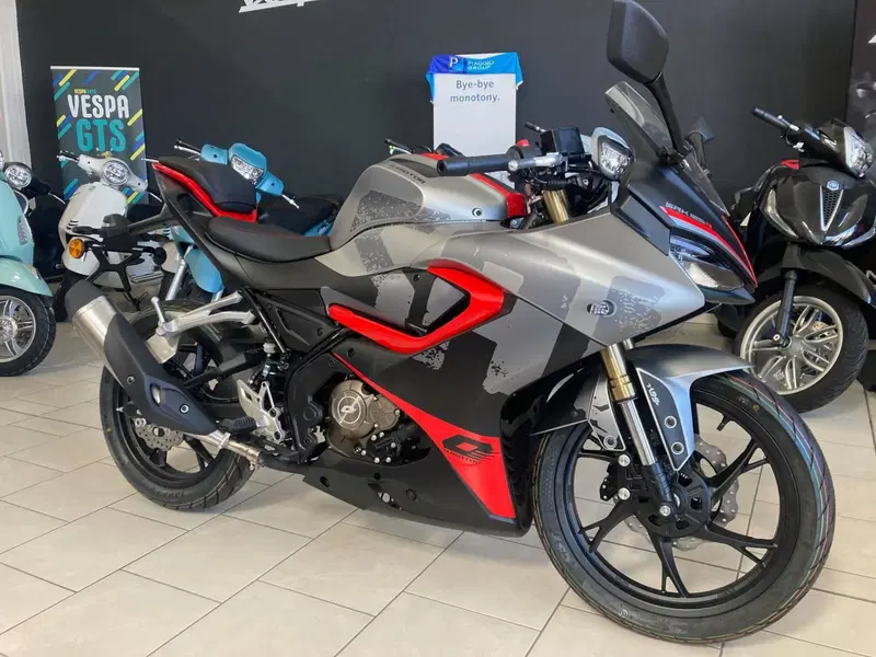 QJ Motor SRK 125 R (2025 - 26)