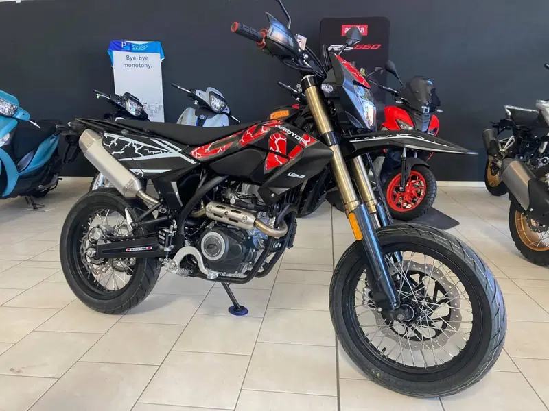 QJ Motor COV 125 (2025 - 26)