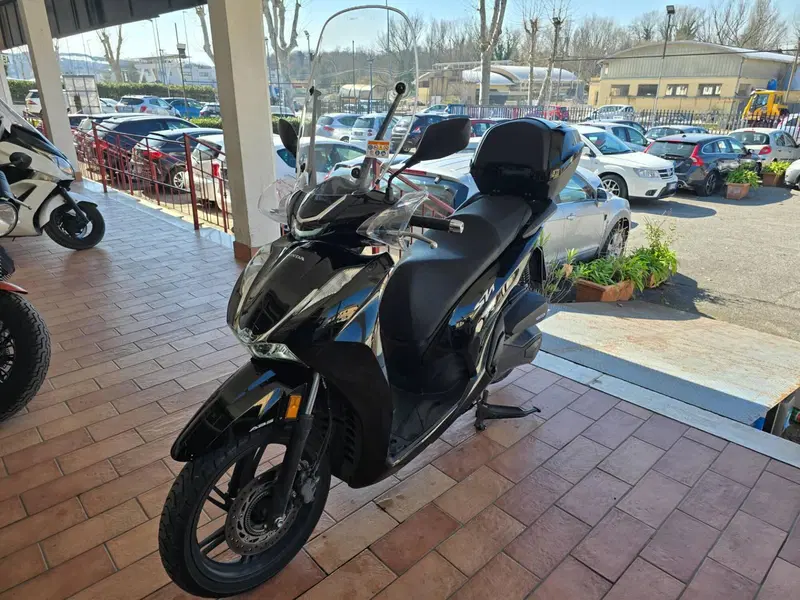 Honda SH 350 (2021 - 24) (4)