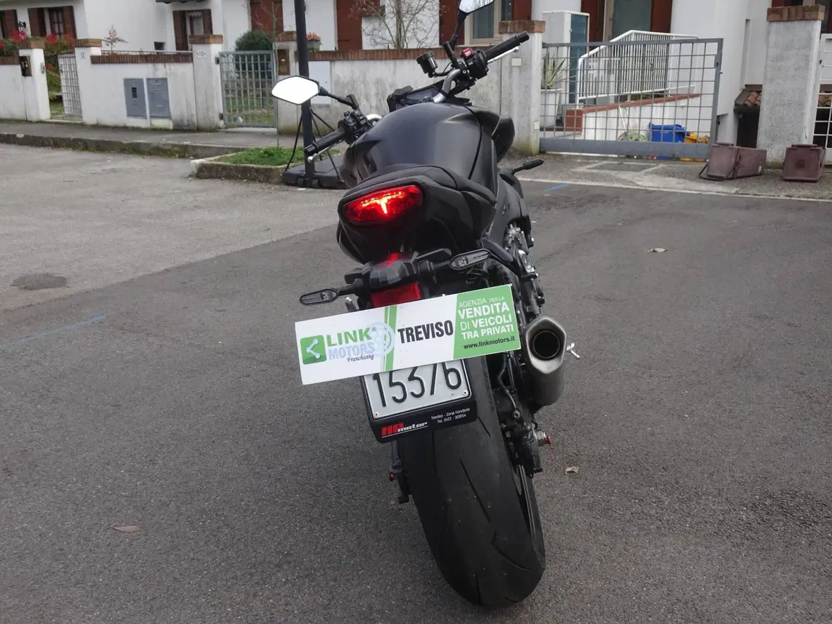 Yamaha MT-10 (2022 - 26) (4)