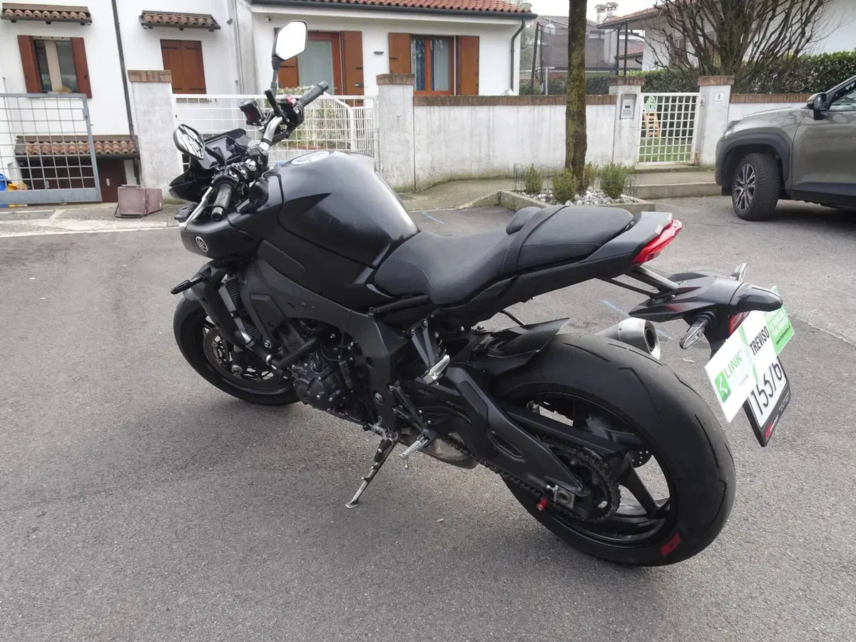 Yamaha MT-10 (2022 - 26) (5)