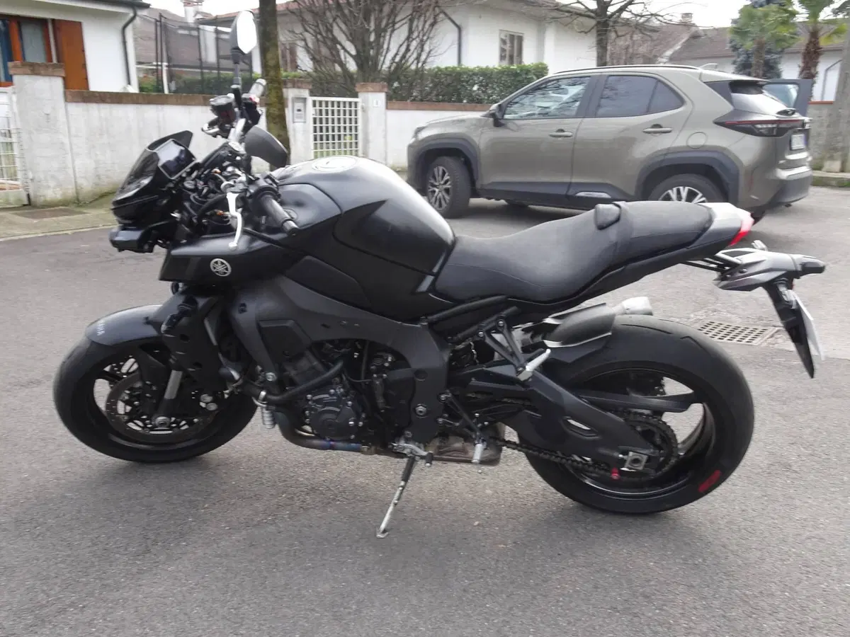 Yamaha MT-10 (2022 - 26) (6)