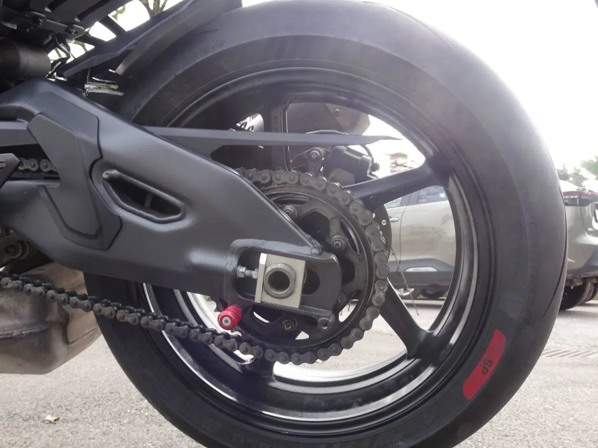 Yamaha MT-10 (2022 - 26) (15)