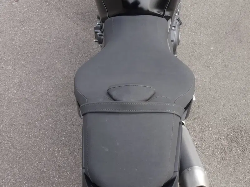 Yamaha MT-10 (2022 - 26) (16)