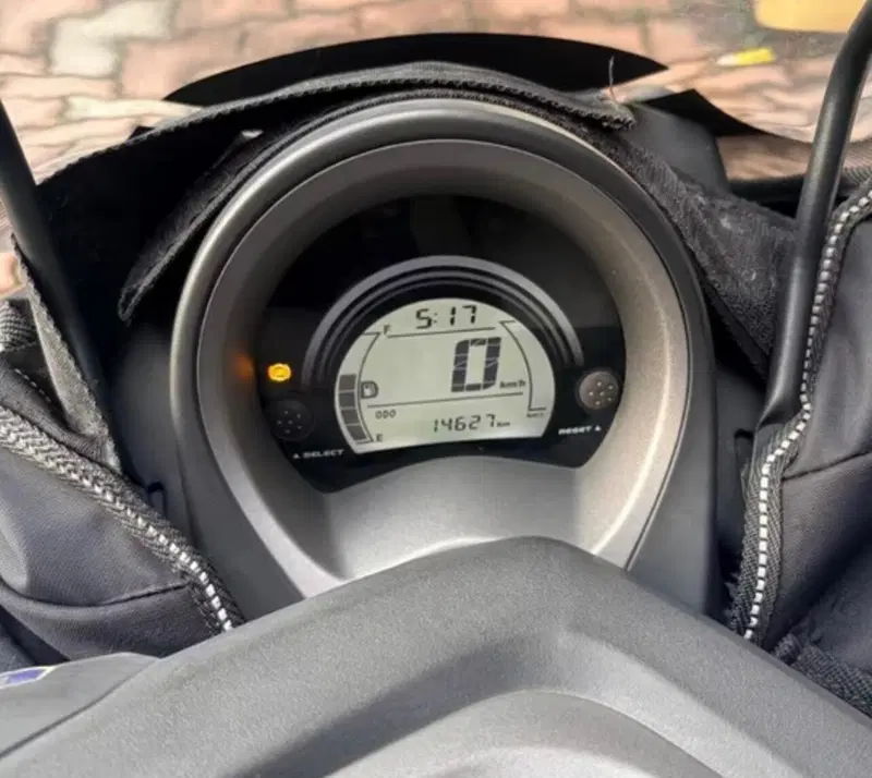 Yamaha N-Max 155 (2017 - 20) (8)