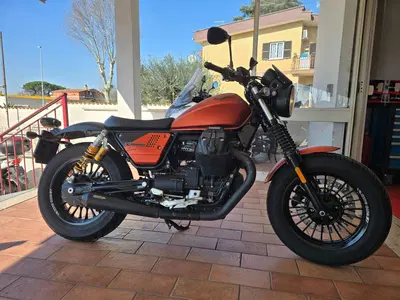 Moto Guzzi V9 Bobber Sport (2019 - 20) usata
