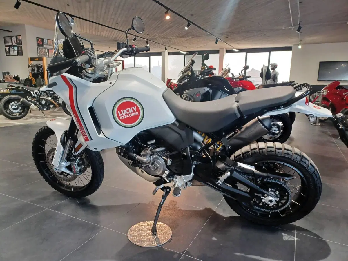 Ducati DesertX (2022 - 25) (2)