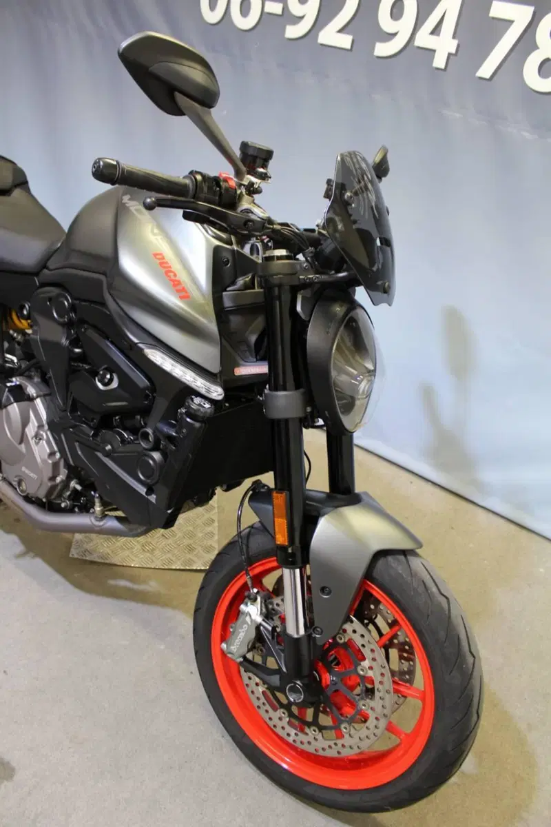 Ducati Monster 937 + (2021 - 25) (6)