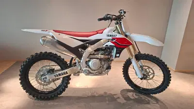 Yamaha YZ 450 F 70th Anniversary Edition (2026) nuova
