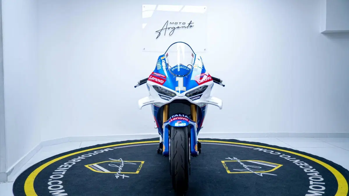 Ducati Panigale V4 Tricolore Italia (2025 - 26) (8)