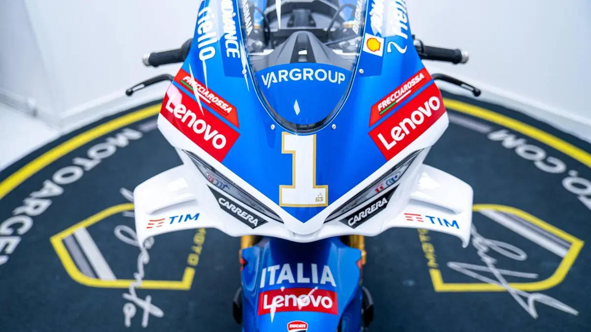 Ducati Panigale V4 Tricolore Italia (2025 - 26) (13)