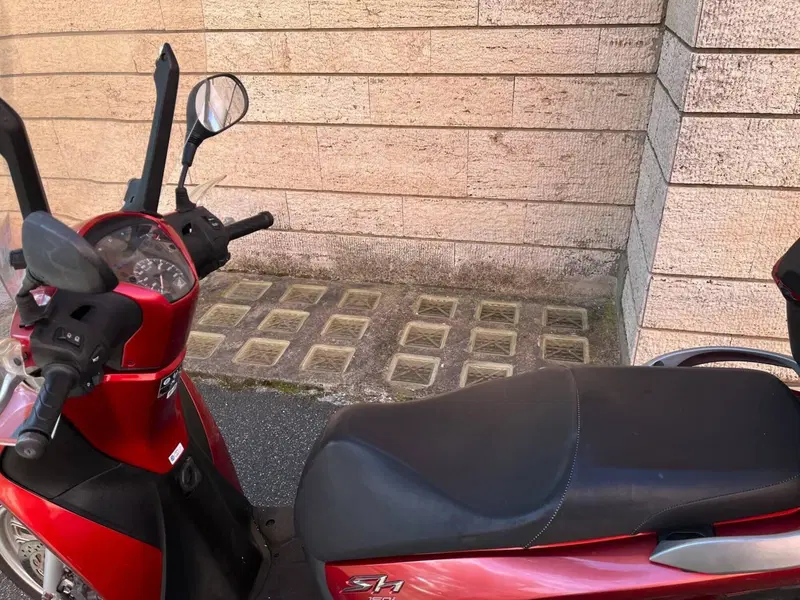 Honda SH 150i ABS (2013 - 16) (4)