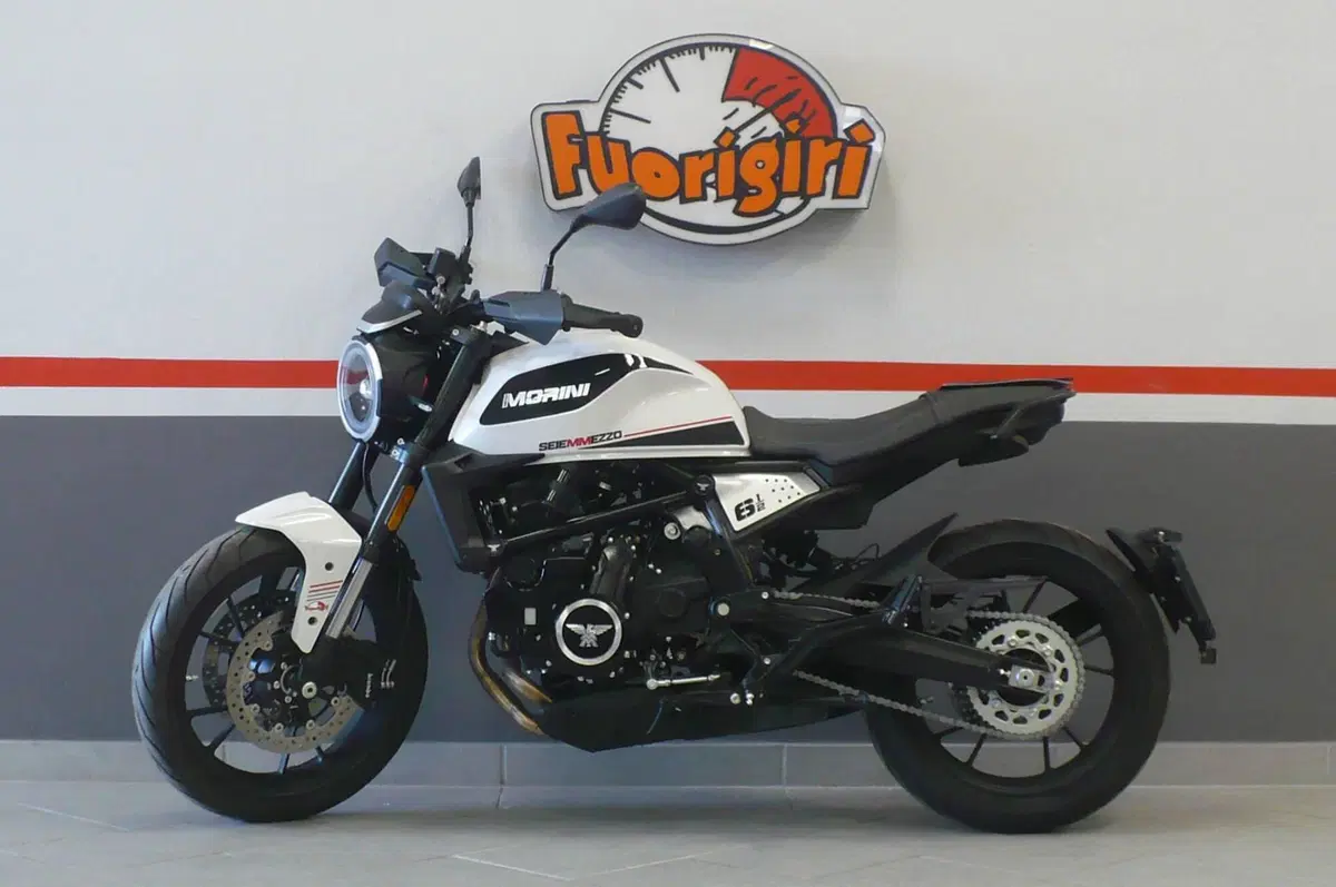Moto Morini SEIEMMEZZO STR (2022 - 26)