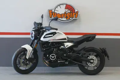 Moto Morini SEIEMMEZZO STR (2022 - 26) usata