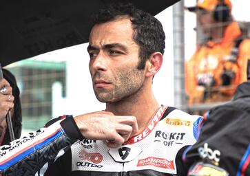 ESCLUSIVO - Danilo Petrucci a 360°: Una volta Márquez mi è caduto davanti, ho detto 'olè!', poi.... Stipendio minimo di 500mila euro: Mi sarebbe piaciuto [VIDEO]