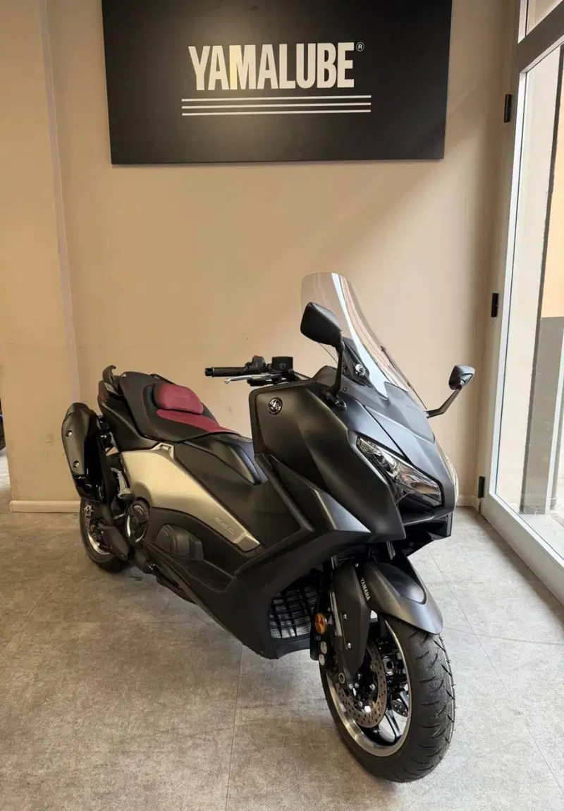 Yamaha T-Max 560 25th Anniversary (2026) (4)