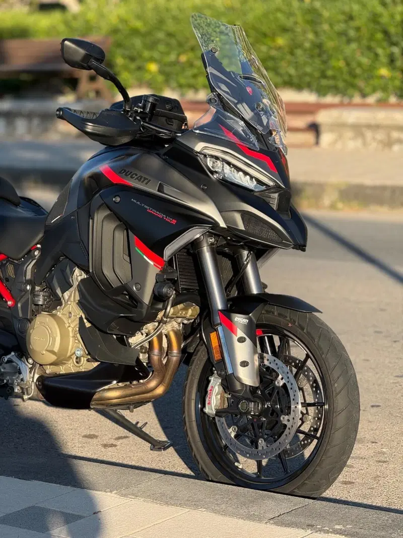 Ducati Multistrada V4 S Grand Tour (2024)