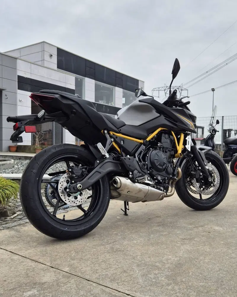 Kawasaki Z 650 S (2026) (2)