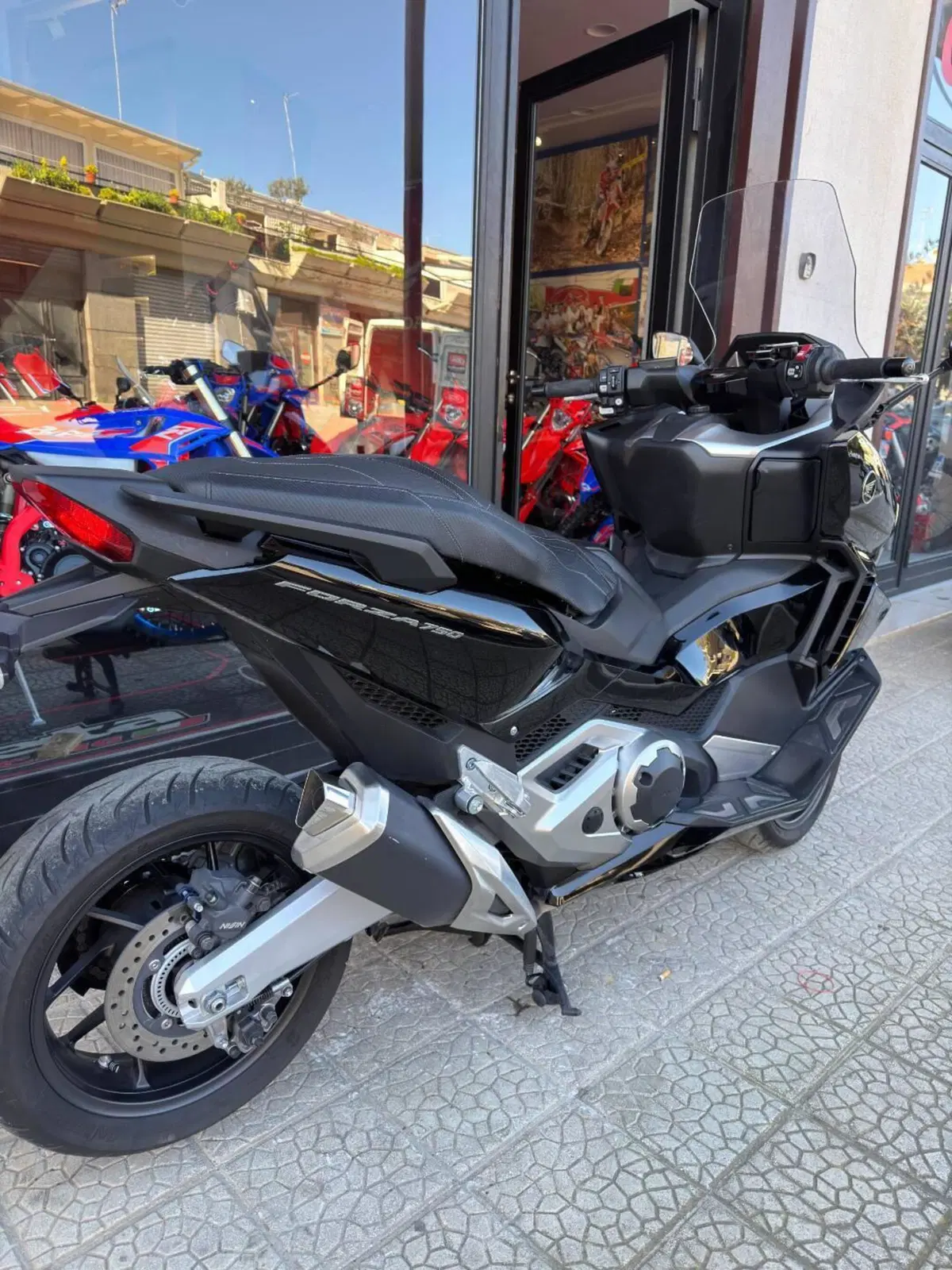 Honda Forza 750 DCT (2021 - 24) (3)
