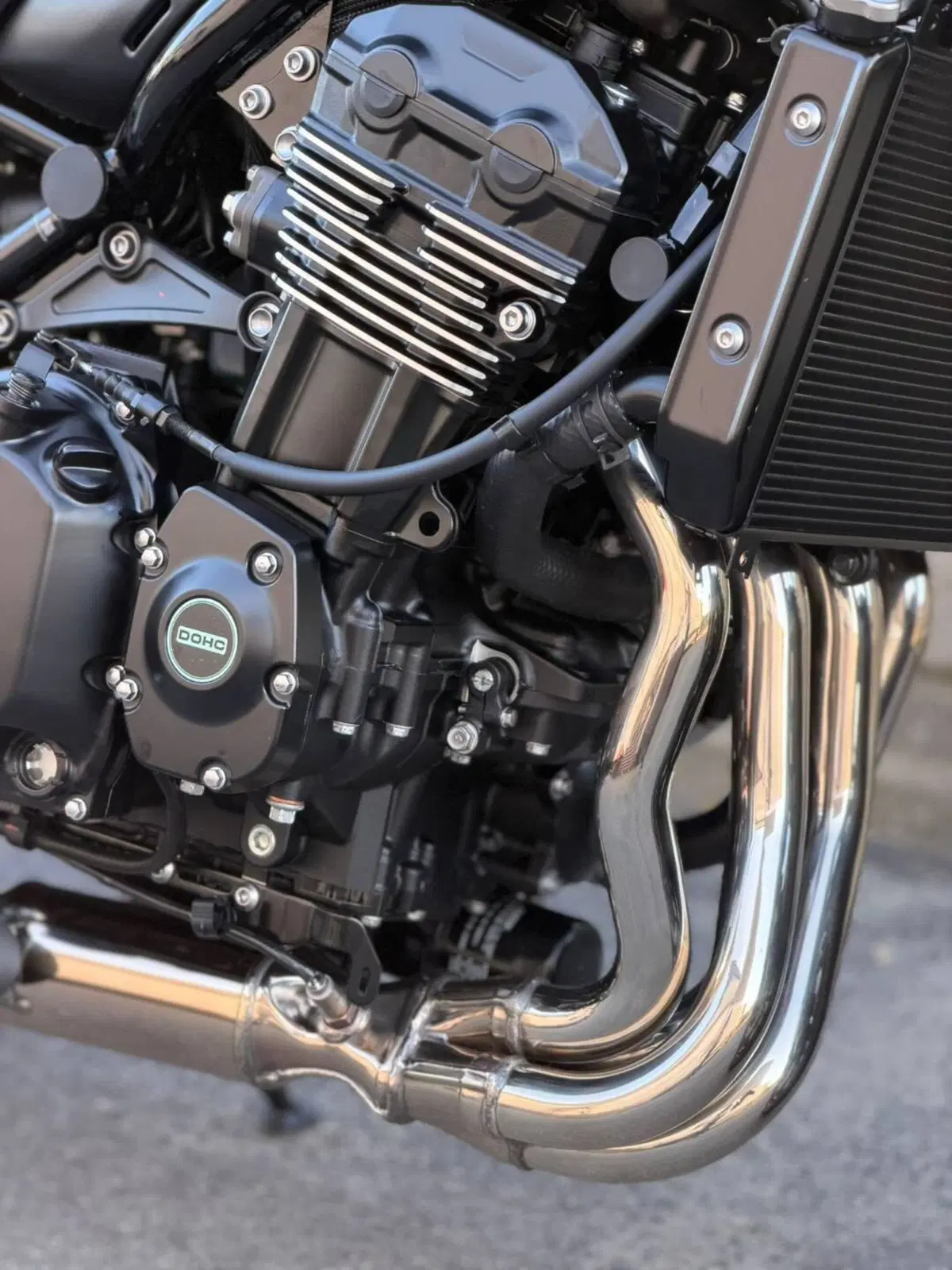 Kawasaki Z 900 RS Black Ball Edition (2026) (3)