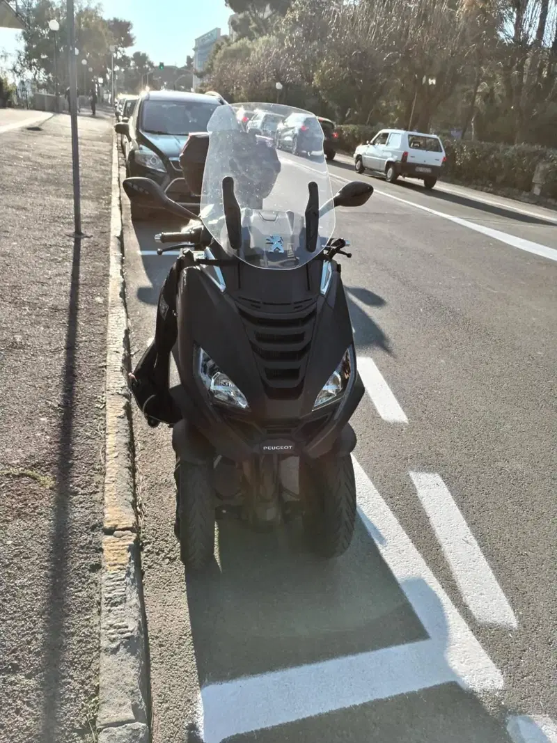 Peugeot Metropolis 400i Allure (2021) (2)