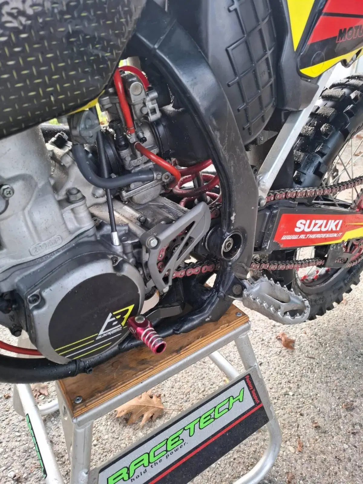 Suzuki RM 250 (2005 - 06) (4)