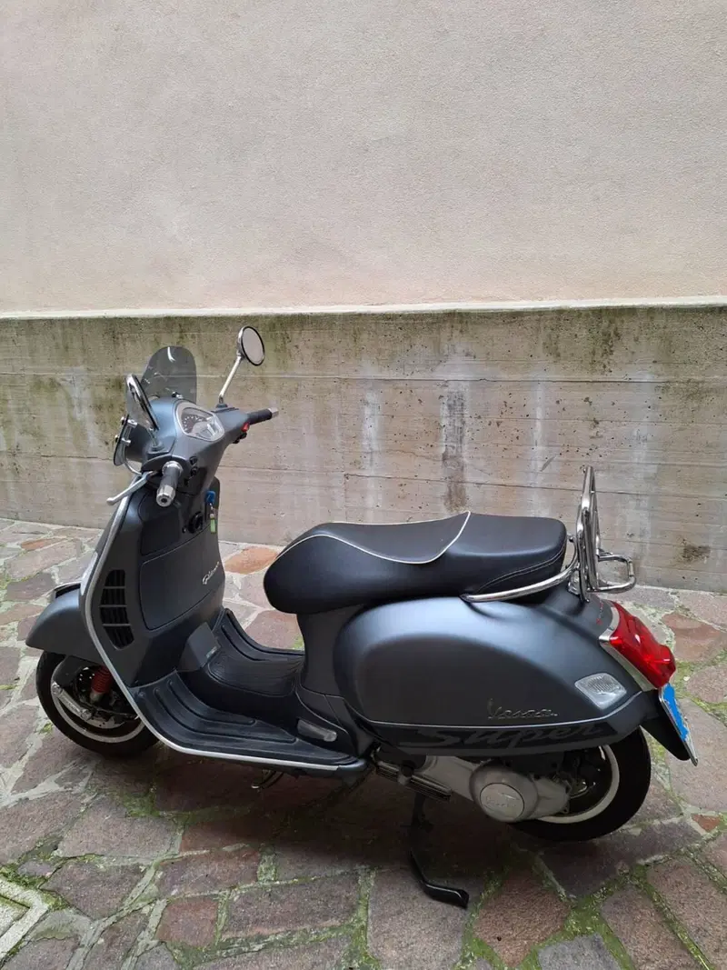 Vespa GTS 300 Super ABS (2014 - 16) (4)