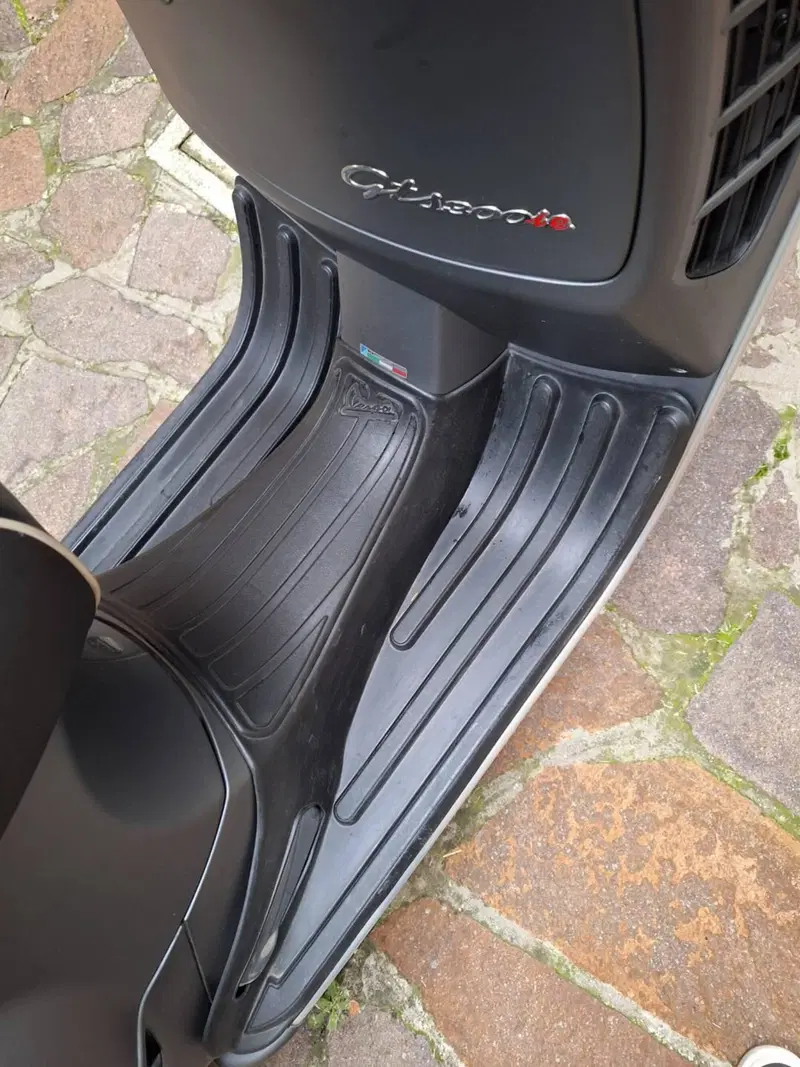Vespa GTS 300 Super ABS (2014 - 16) (7)