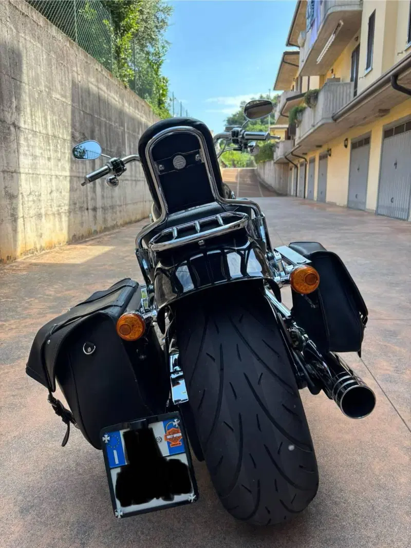 Harley-Davidson 1690 Breakout (2013 - 17) - FXSB (9)