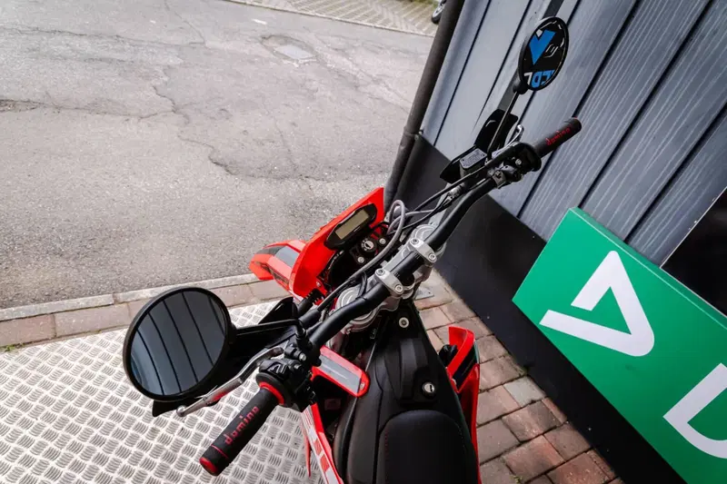 Rieju Marathon 125 Supermotard Pro (2026) (19)