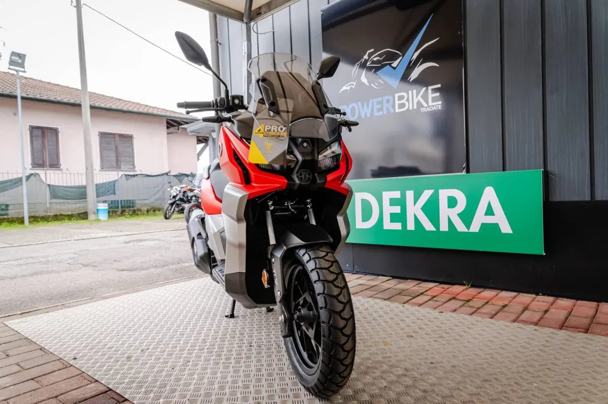 Voge Sfida SR1 ADV (2023 - 26)