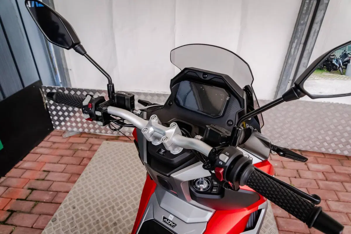 Voge Sfida SR1 ADV (2023 - 26) (9)