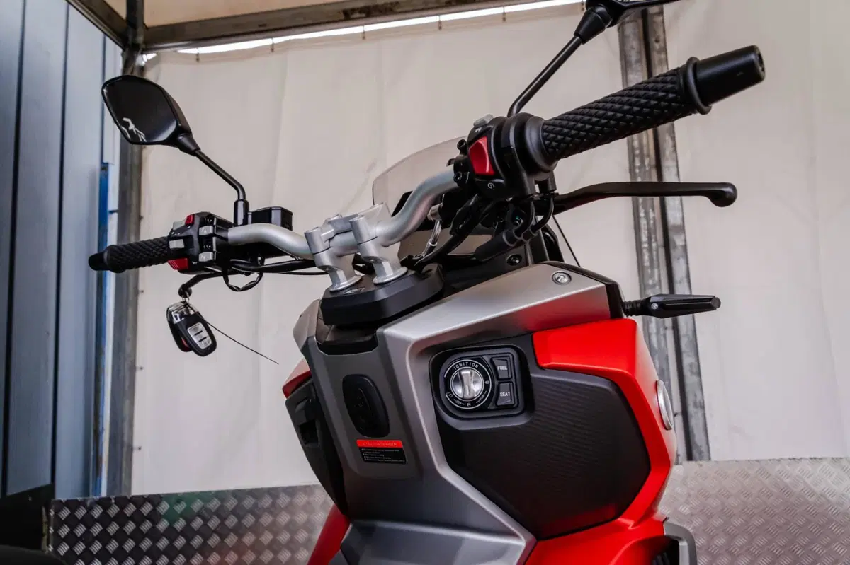 Voge Sfida SR1 ADV (2023 - 26) (10)