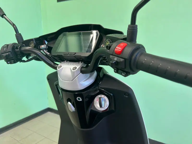 Piaggio 1 (2022 - 26) (3)