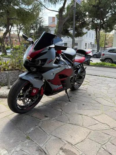 Honda CBR 1000 RR Fireblade (2004 - 05) usata