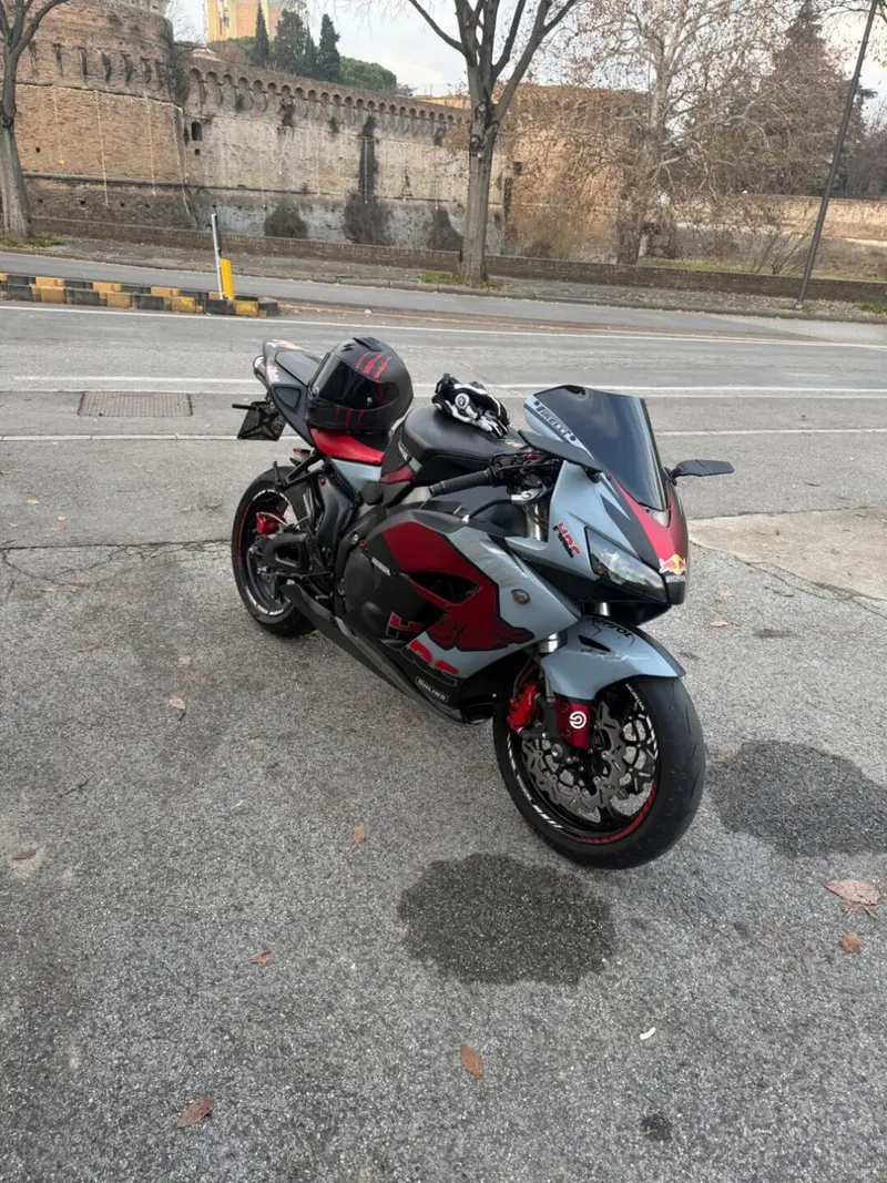 Honda CBR 1000 RR Fireblade (2004 - 05) (5)