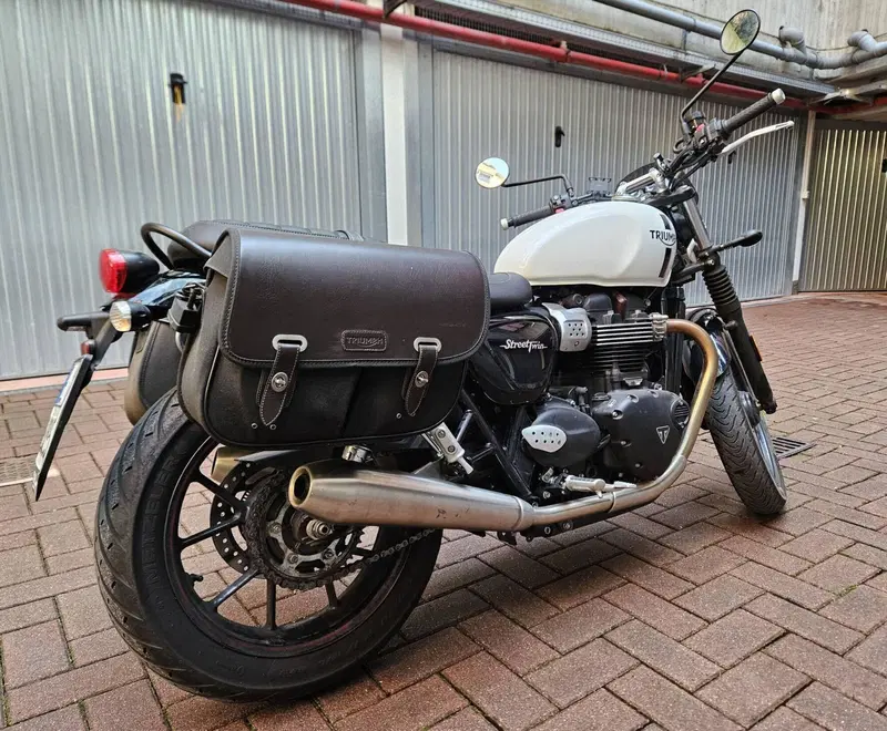Triumph Street Twin 900 (2017 - 18) (5)