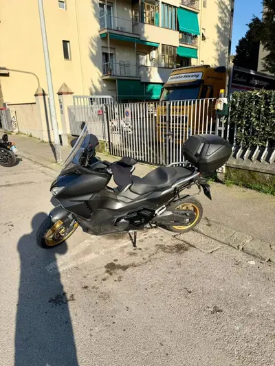 Honda Forza 750 DCT Special Edition (2024) usata