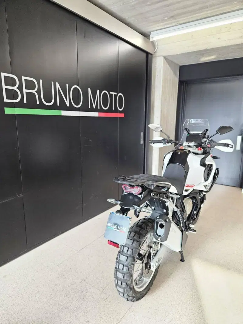 MV Agusta LXP Enduro Veloce (2024 - 25) (4)