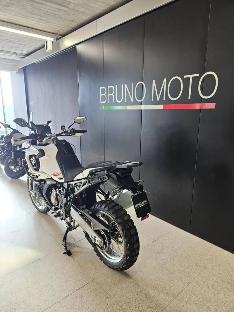 MV Agusta LXP Enduro Veloce (2024 - 25) (6)