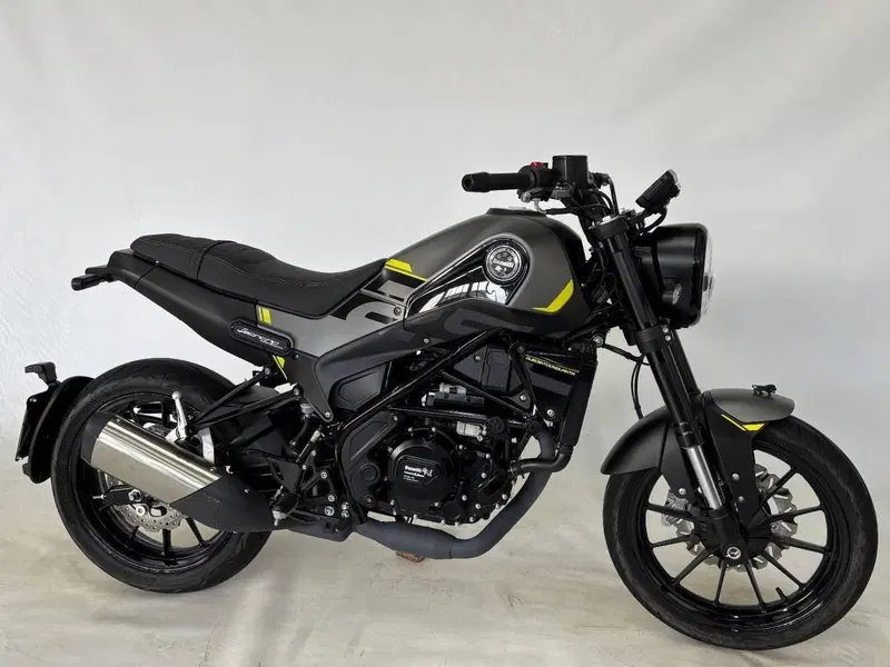 Benelli Leoncino 250 (2021 - 25) (3)