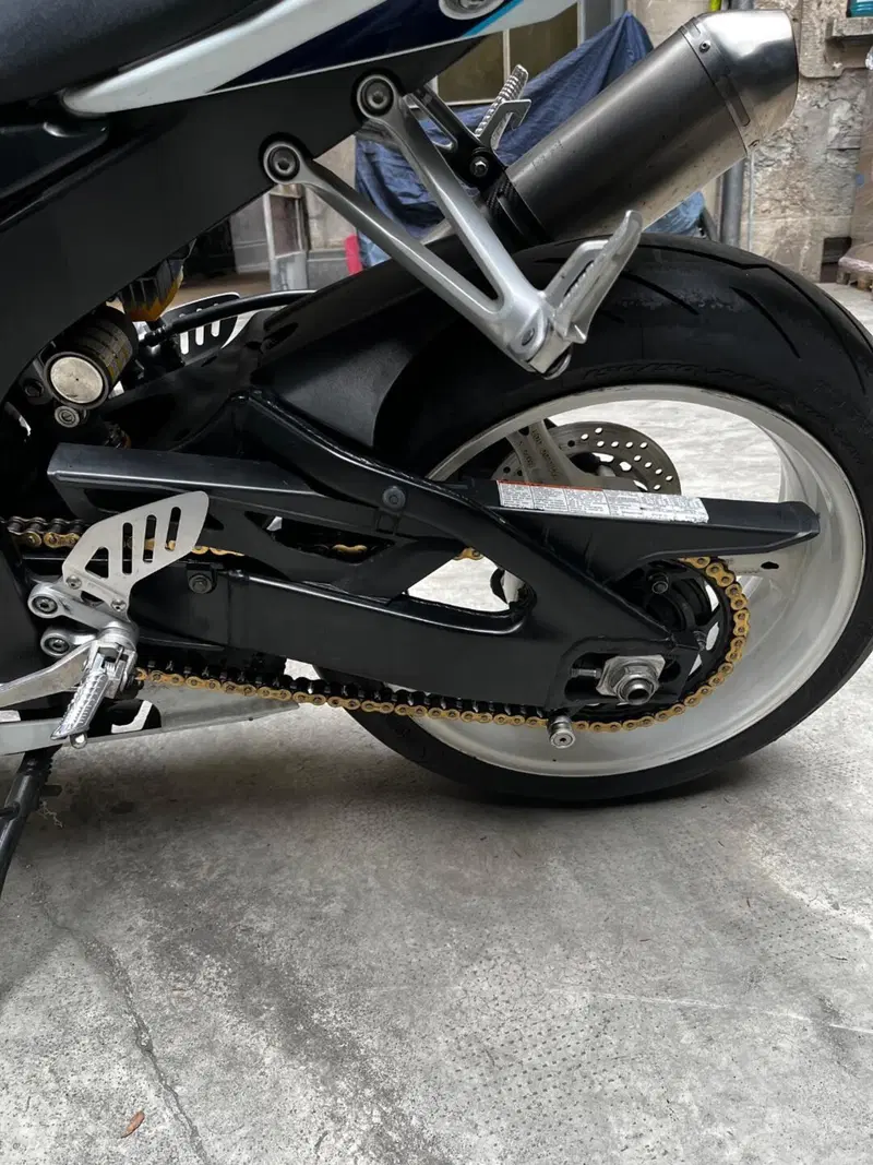 Suzuki GSX-R1000 (2006 - 08) (6)
