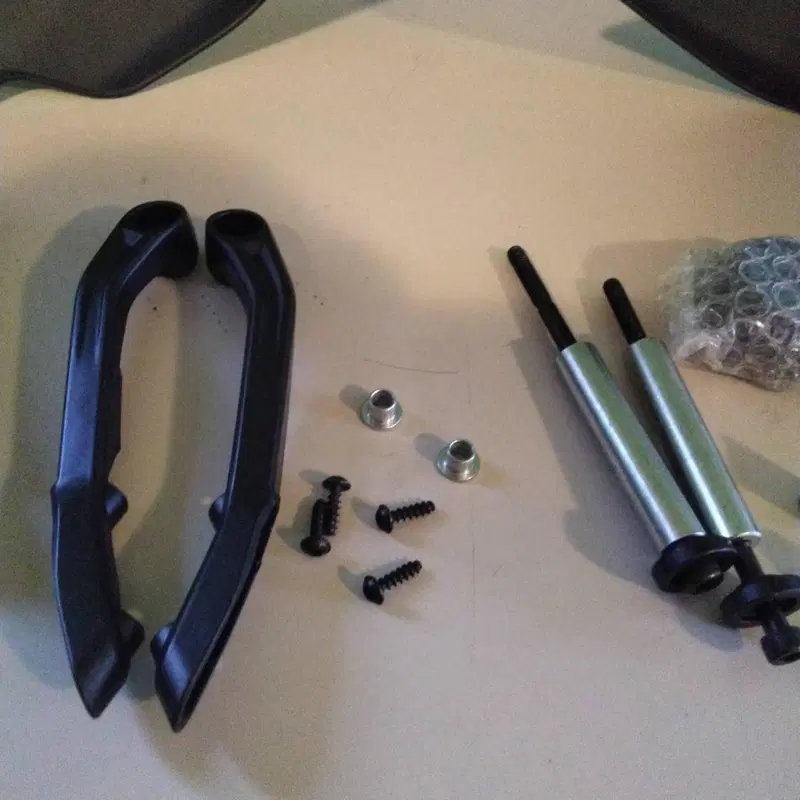 Kit paramani e specchi retrovisori nuovi Ducati (5)