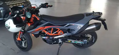 KTM 690 SMC R (2021 - 22) usata