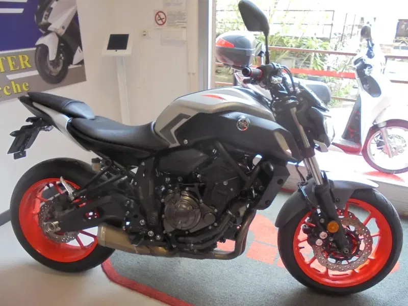 Yamaha MT-07 (2018 - 20) (2)
