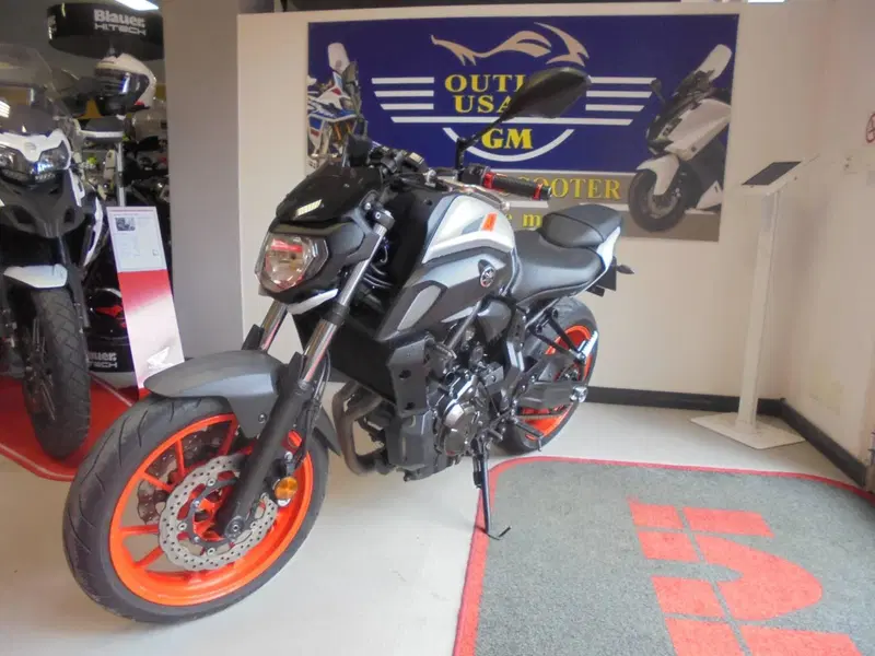 Yamaha MT-07 (2018 - 20) (4)