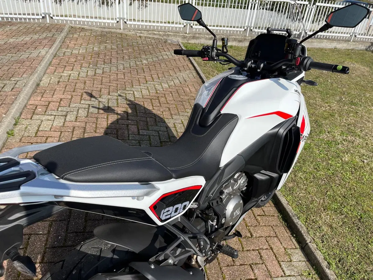Moto Morini X-Cape 1200 (2026) (14)