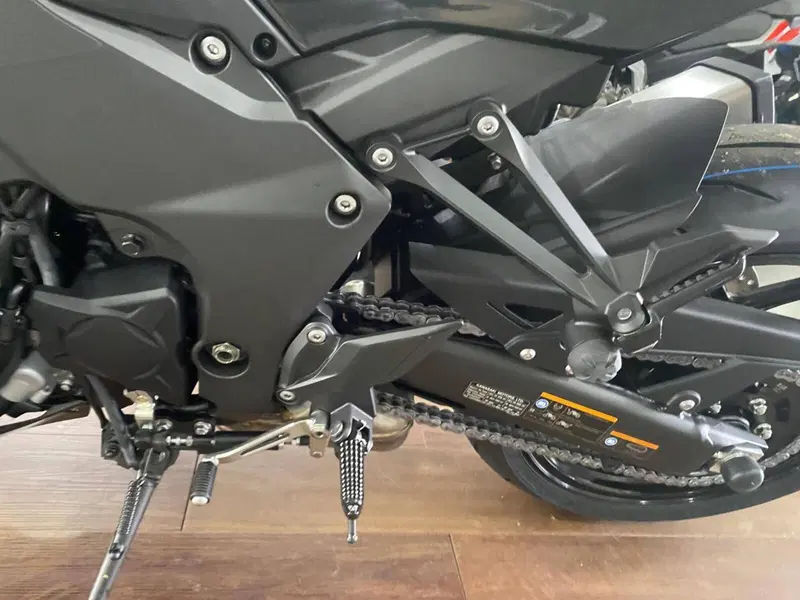 Kawasaki Z 1100 (2026) (6)