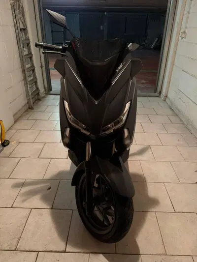 Yamaha X-Max 250 Iron Max ABS (2016) usata